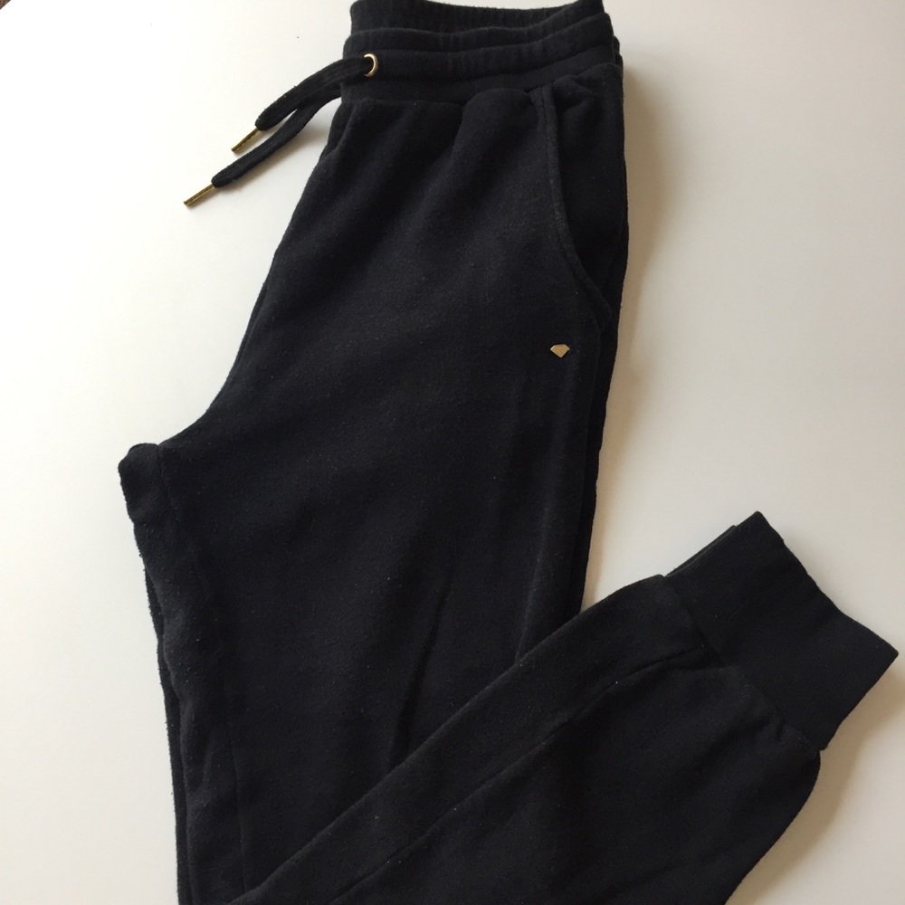Diamond Supply Co. sweats